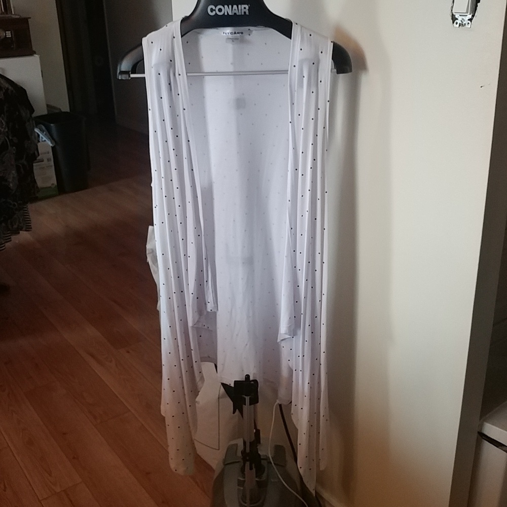 10/$10 Nygard Sleeveless Vest S